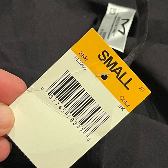 Maiden form nwt black compression shapewear tank top - Picture 8 of 10